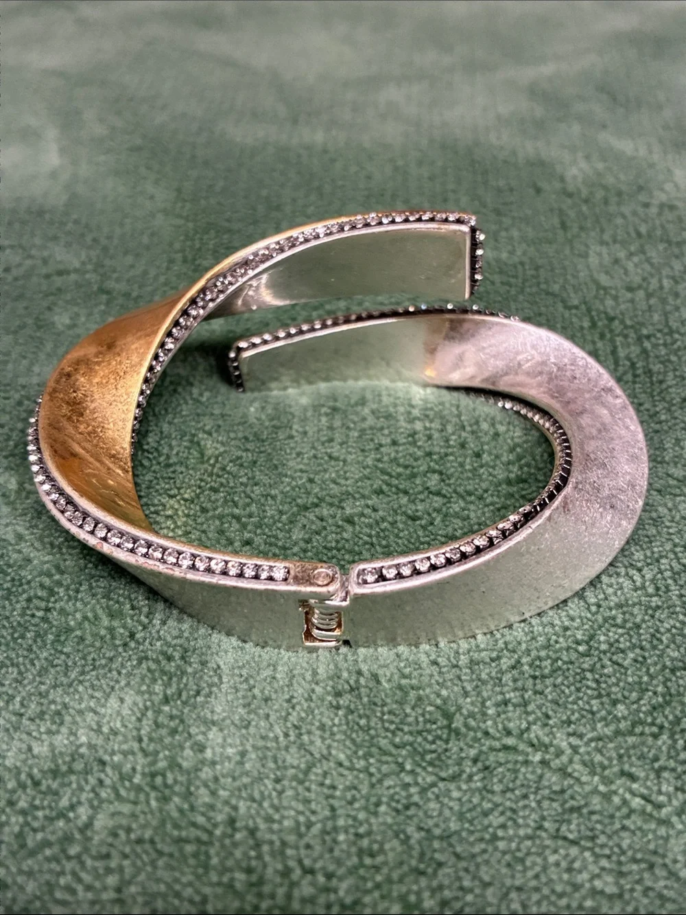 NWOT. Zara Gold/Silver Women's Sparkly Combination Bracelet.